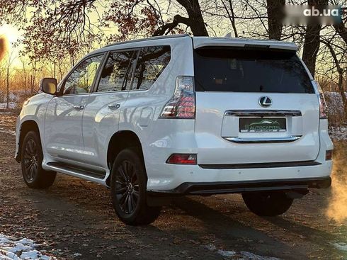 Lexus GX 2020 - фото 8