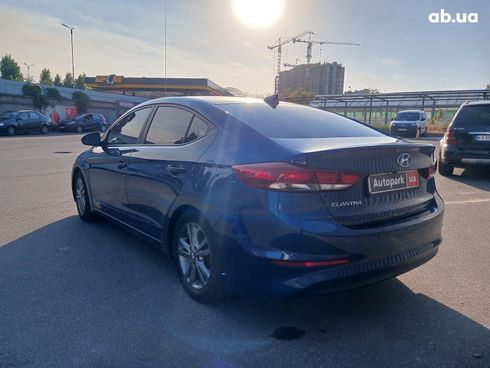 Hyundai Elantra 2016 синий - фото 8