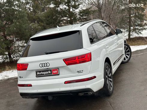 Audi Q7 2017 белый - фото 30