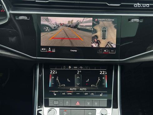 Audi Q8 2021 белый - фото 28
