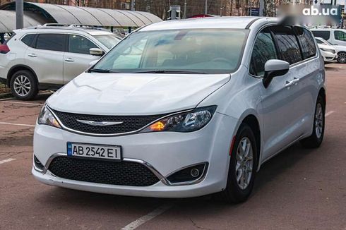 Chrysler Pacifica 2017 - фото 3