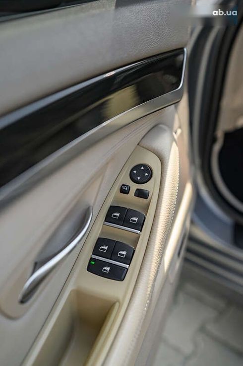 BMW 5 серия 2013 - фото 29