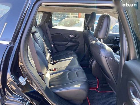 Jeep Cherokee 2018 - фото 25