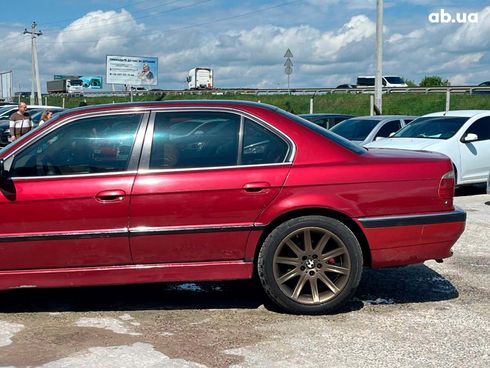 BMW 7 серия 1994 красный - фото 8