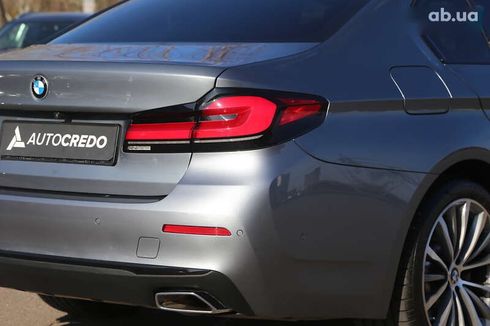 BMW 5 серия 2021 - фото 9