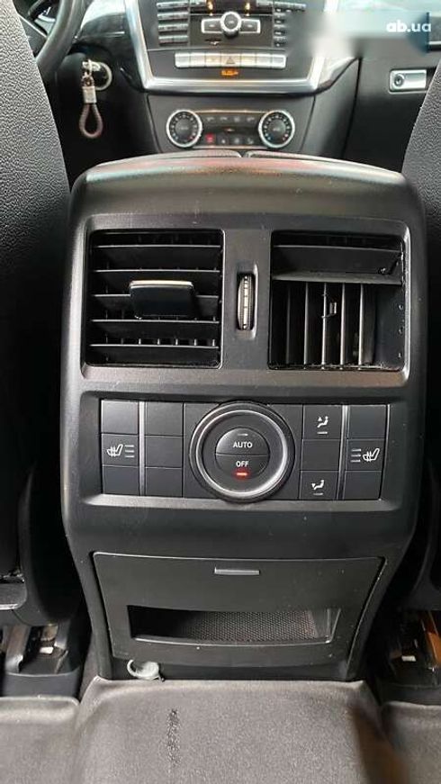 Mercedes-Benz M-Класс 2013 - фото 28