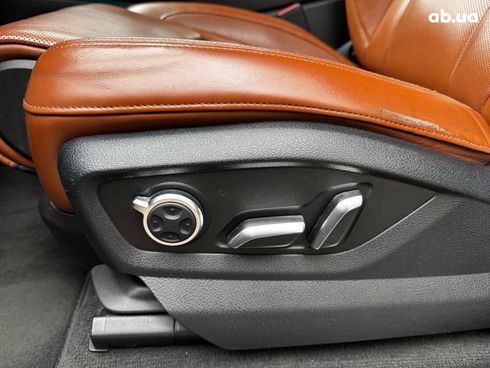 Audi Q7 2018 бежевый - фото 19