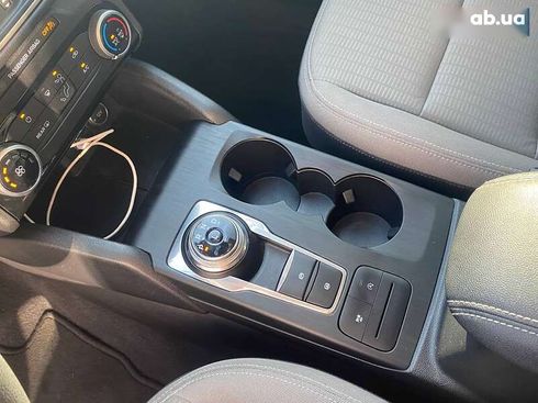 Ford Escape 2021 - фото 18