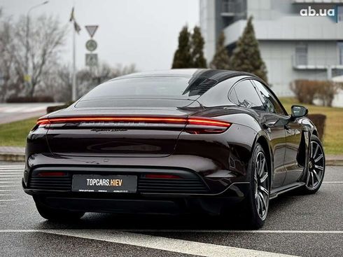 Porsche Taycan 2021 - фото 19