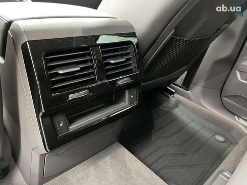 Volkswagen Touareg 2020 - фото 18