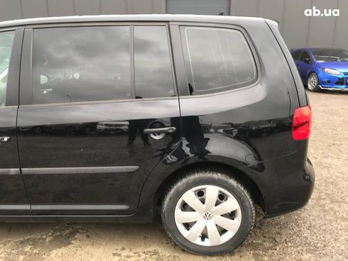 Volkswagen Touran 2013 черный - фото 4