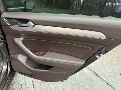 Volkswagen Passat 2015 коричневый - фото 25
