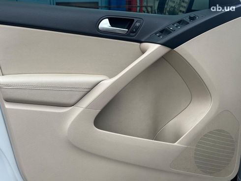 Volkswagen Tiguan 2016 белый - фото 11