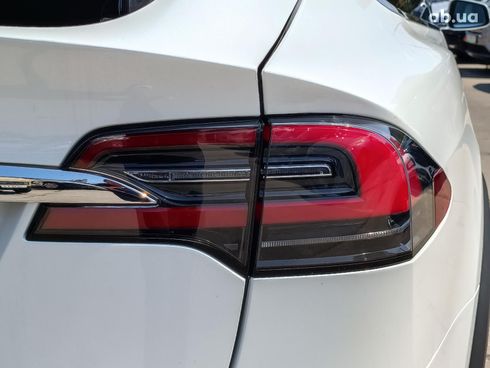 Tesla Model X 2018 белый - фото 14