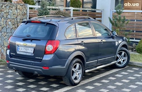 Chevrolet Captiva 2007 серый - фото 3