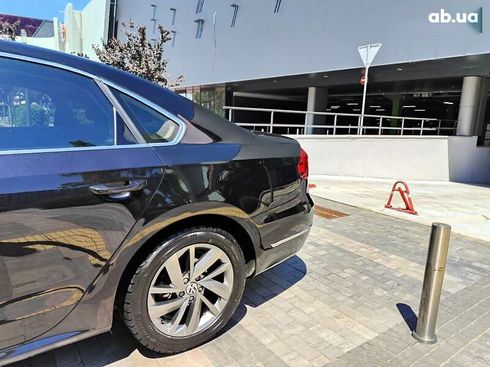 Volkswagen Passat 2017 - фото 7