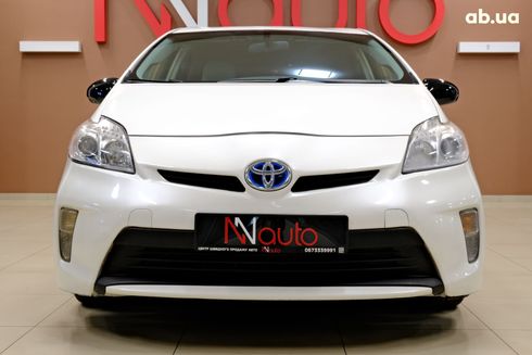 Toyota Prius 2014 белый - фото 3