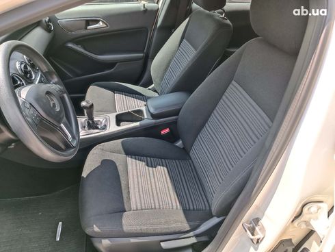 Mercedes-Benz A-Класс 2013 белый - фото 14