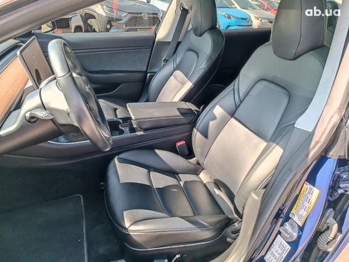 Tesla Model 3 2019 синий - фото 20
