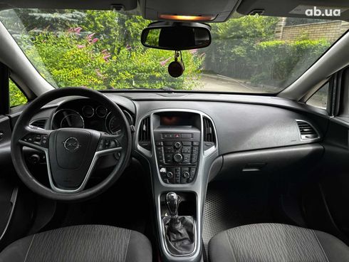 Opel Astra 2012 черный - фото 19