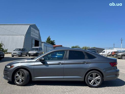 Volkswagen Jetta 2018 серый - фото 13