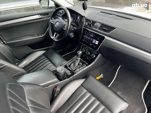 Skoda Superb 2018 - фото 27