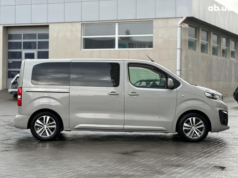 Peugeot Traveller 2017 серый - фото 12