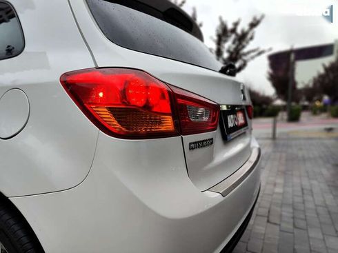 Mitsubishi Outlander 2015 - фото 17