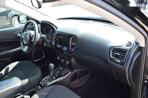 Jeep Compass 2017 - фото 18