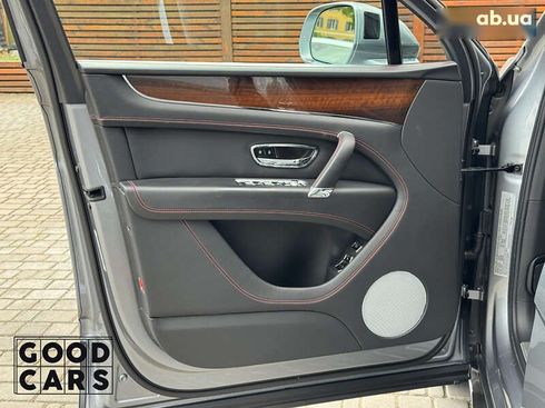 Bentley Bentayga 2017 - фото 12