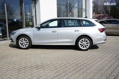 Skoda Octavia 2020 - фото 10