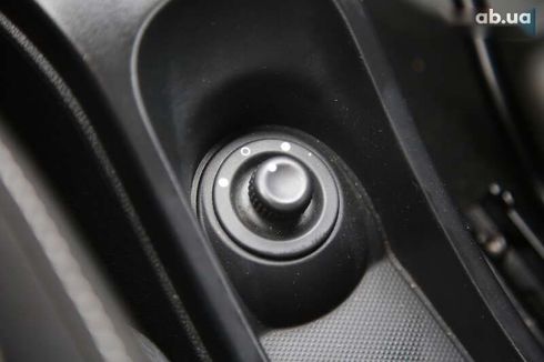 Renault Duster 2016 - фото 23
