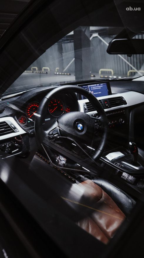 BMW 3 серия 2012 серый - фото 17