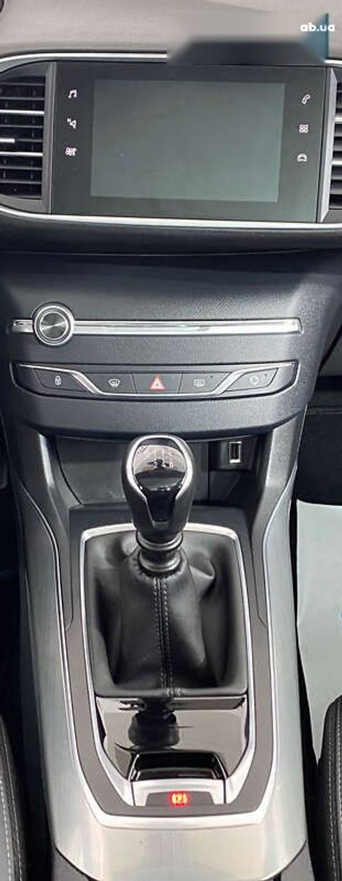 Peugeot 308 2020 - фото 20