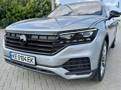 Volkswagen Touareg 2022 - фото 13