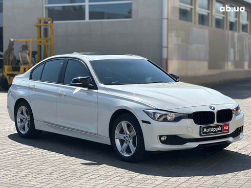 BMW 3 серия 2014 белый - фото 3