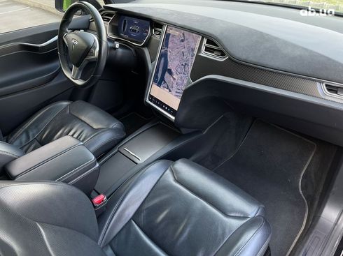 Tesla Model X 2017 - фото 8