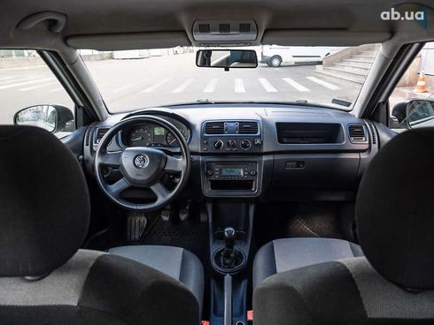 Skoda Fabia 2013 - фото 13