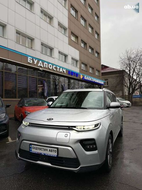 Kia Soul EV 2020 - фото 9