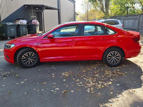 Volkswagen Jetta 2018 красный - фото 8