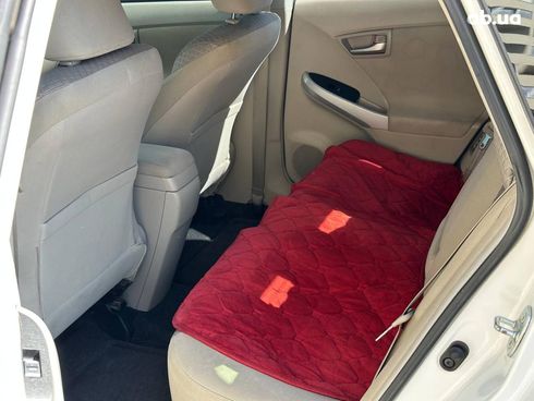 Toyota Prius 2012 белый - фото 13