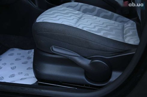 Skoda Fabia 2009 - фото 19