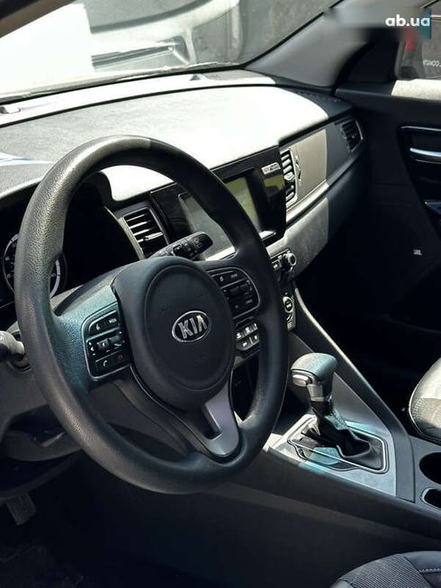 Kia Niro 2017 - фото 8