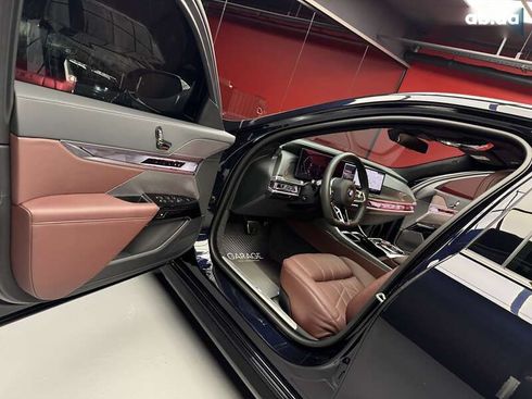 BMW 7 серия 2023 - фото 28