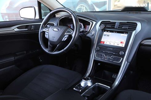 Ford Fusion 2018 - фото 10