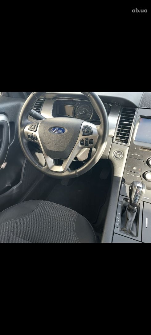 Ford Taurus 2015 серый - фото 5