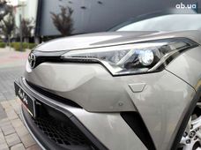 Продажа б/у Toyota C-HR 2016 года - купить на Автобазаре