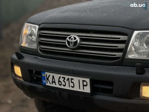 Toyota Land Cruiser 2004 - фото 3