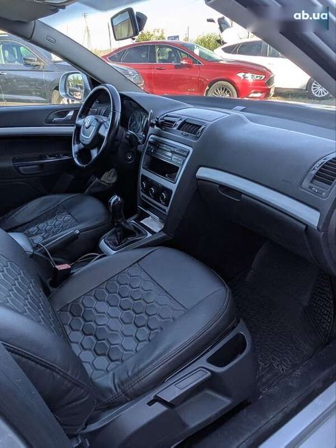 Skoda Octavia 2011 - фото 11