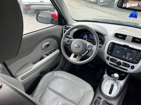Kia Soul EV 2015 черный - фото 24
